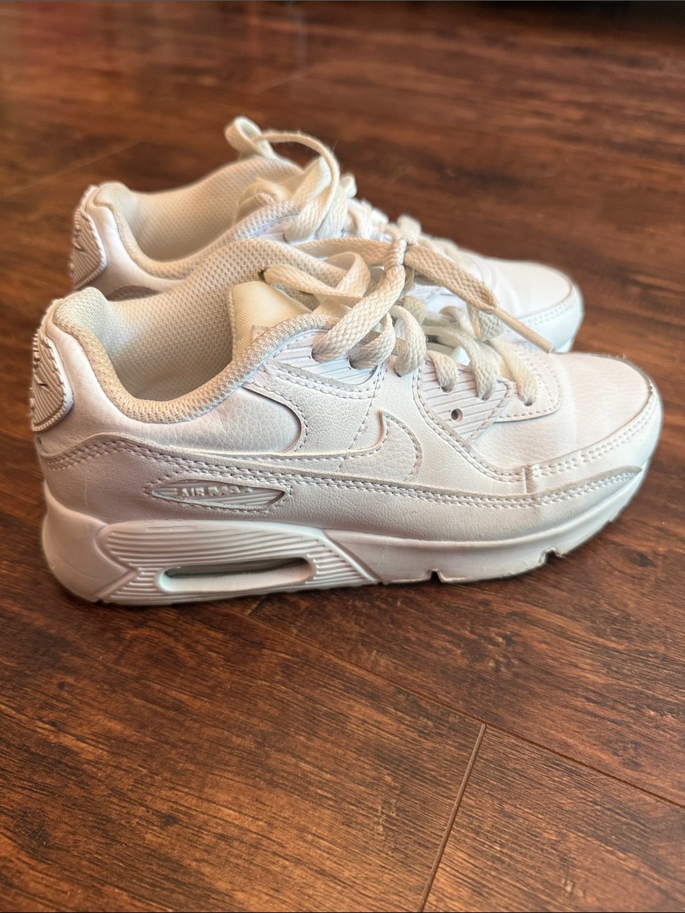 Kids White Athletic Sneakers - Classic Lace-Up Comfort